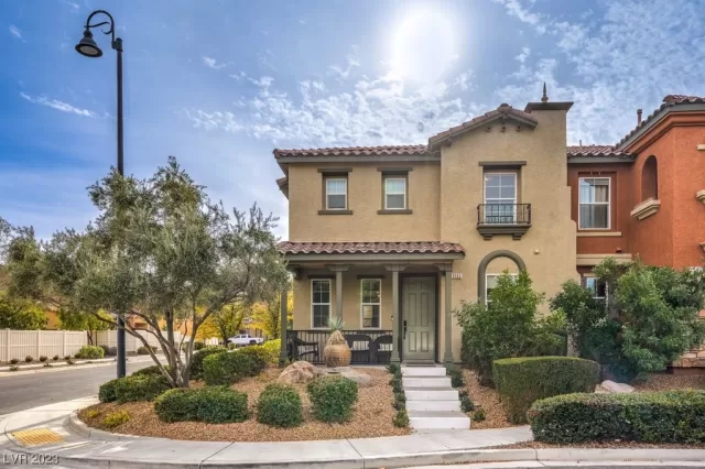 MLS: 2546958 Condo For Sale