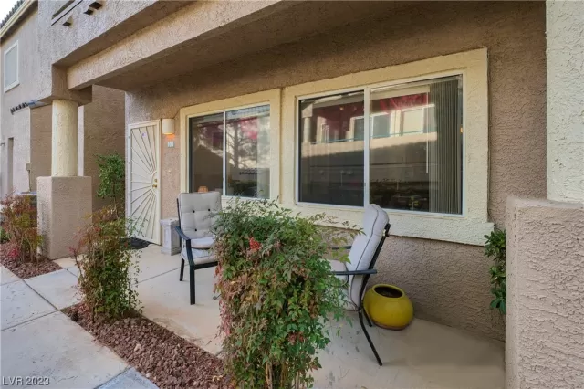 MLS: 2546967 Condo For Sale