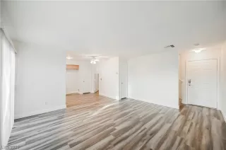 Photo #2: 2546994 Listing