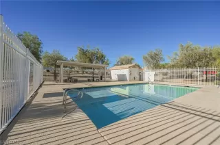 Photo #4: 2546994 Listing