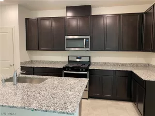 Photo #6: 2547000 Listing 