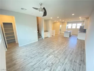 Photo #2: 2547063 Listing 