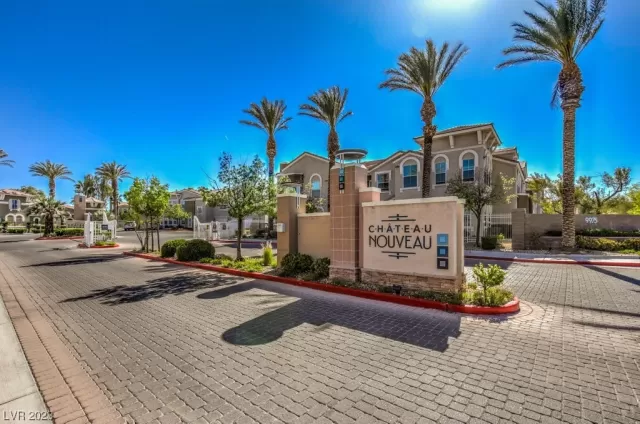 MLS: 2547082 Condo For Sale