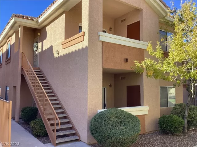 MLS: 2547101 Condo For Sale