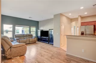 Photo #5: 2547110 Listing 