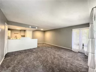 Photo #3: 2547142 Listing 