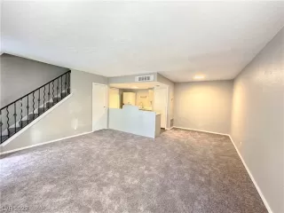 Photo #4: 2547142 Listing 