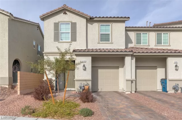 MLS: 2547150 Condo For Sale