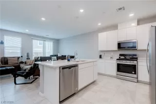 Photo #3: 2547150 Listing