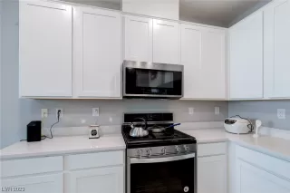 Photo #6: 2547150 Listing