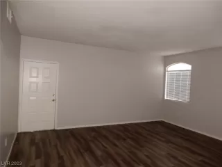 Photo #5: 2547206 Listing 