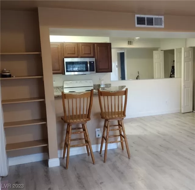 MLS: 2547229 Condo For Sale