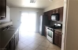 Photo #2: 2547266 Listing 