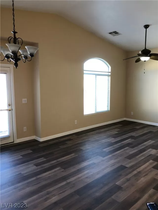 MLS: 2547373 Condo For Sale