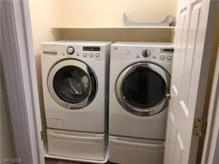 Photo #3: 2547373 Listing 