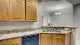 Photo #3: 2547378 Listing 