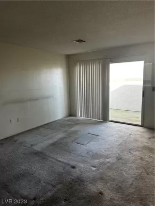 Photo #2: 2547387 Listing