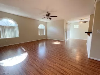 Photo #4: 2547397 Listing