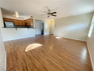Photo #6: 2547397 Listing