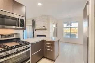 Photo #2: 2547430 Listing 