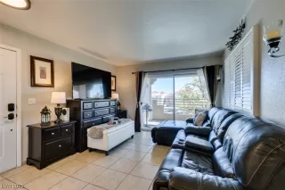 Photo #2: 2547431 Listing