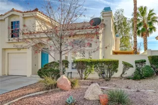 Photo #2: 2547442 Listing