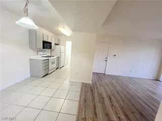 Photo #3: 2547450 Listing 