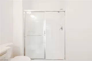 Photo #6: 2547469 Listing