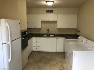 Photo #4: 2547470 Listing 