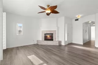 Photo #3: 2547471 Listing