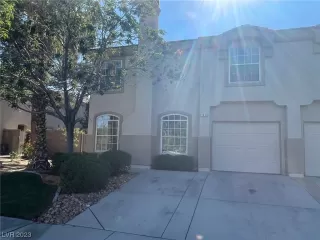 Photo #2: 2547475 Listing