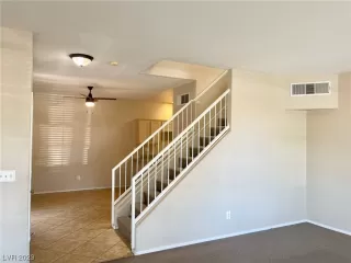 Photo #6: 2547475 Listing