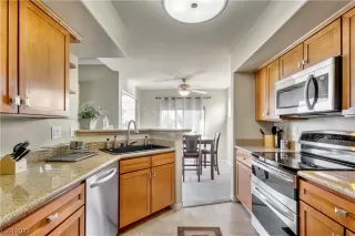 Photo #3: 2547479 Listing