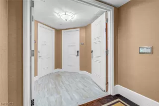 Photo #4: 2547480 Listing