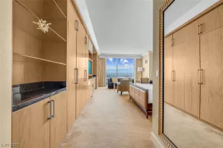 Photo #5: 2547480 Listing