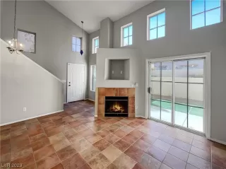 Photo #2: 2547502 Listing