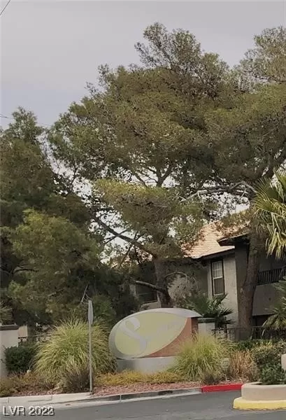 MLS: 2547516 Condo For Sale