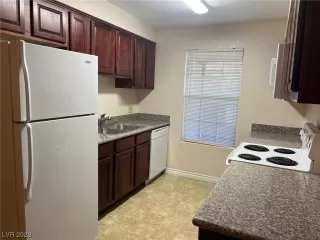 Photo #5: 2547516 Listing 