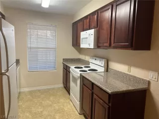 Photo #6: 2547516 Listing 