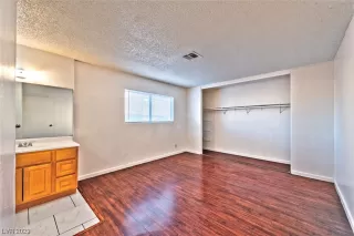 Photo #4: 2547523 Listing 