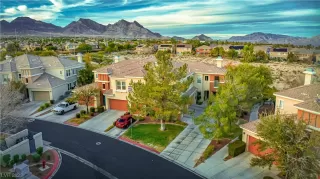 Photo #1: 2547558 Listing 