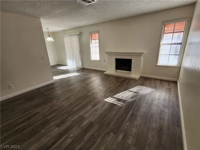 MLS: 2547588 Condo For Sale