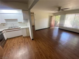 Photo #1: 2547589 Listing 