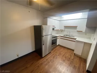 Photo #3: 2547589 Listing 