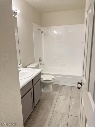 Photo #4: 2547633 Listing 