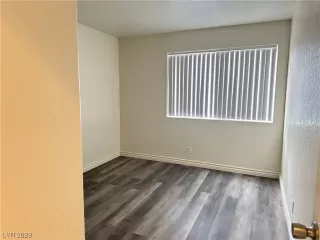 Photo #6: 2547633 Listing 