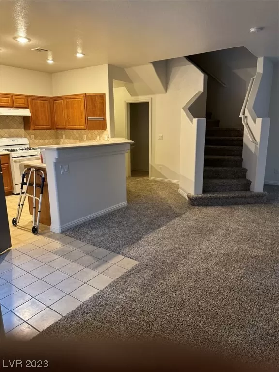 MLS: 2547653 Condo For Sale