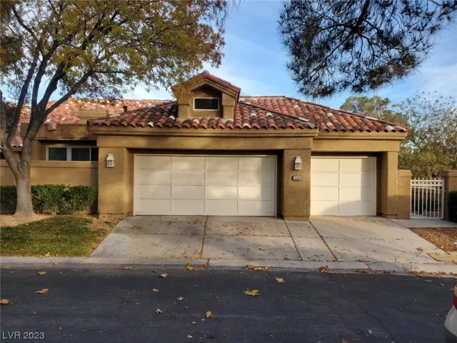 MLS: 2547677 Condo For Sale