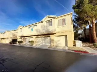 Photo #5: 2547701 Listing 