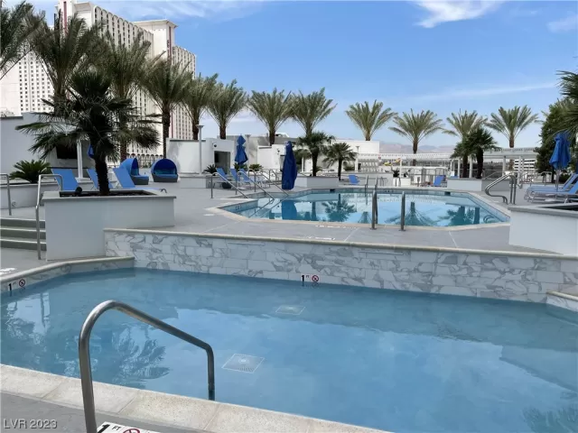 MLS: 2547710 Condo For Sale